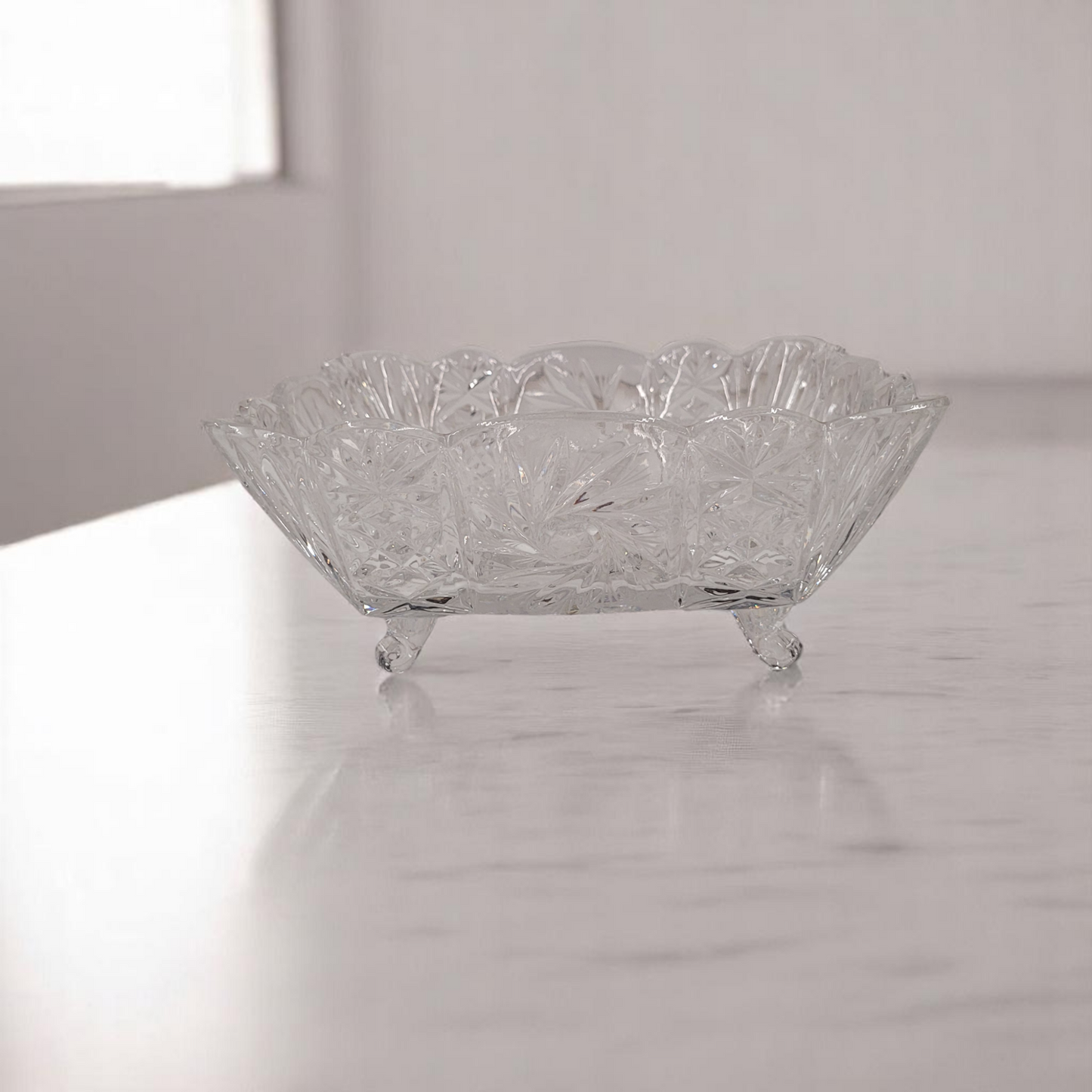 8" Hand-Cut Crystal Glass Square 4-Footed Pinwheel Serving Dish