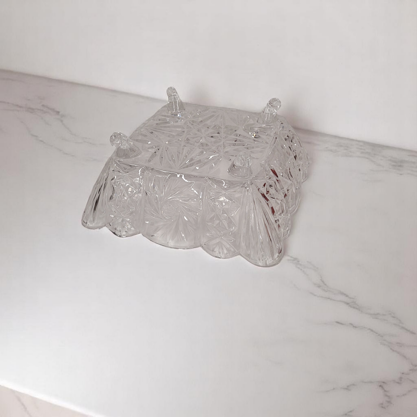 8" Hand-Cut Crystal Glass Square 4-Footed Pinwheel Serving Dish