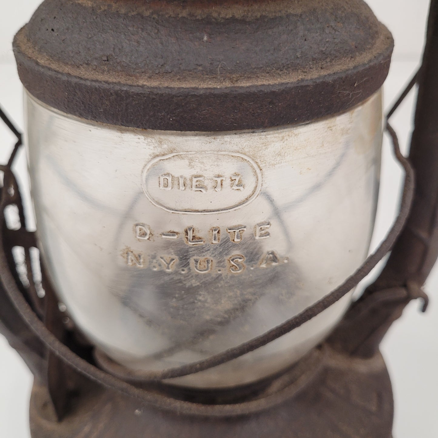 Antique Dietz No 2 D-Lite Lantern With Globe