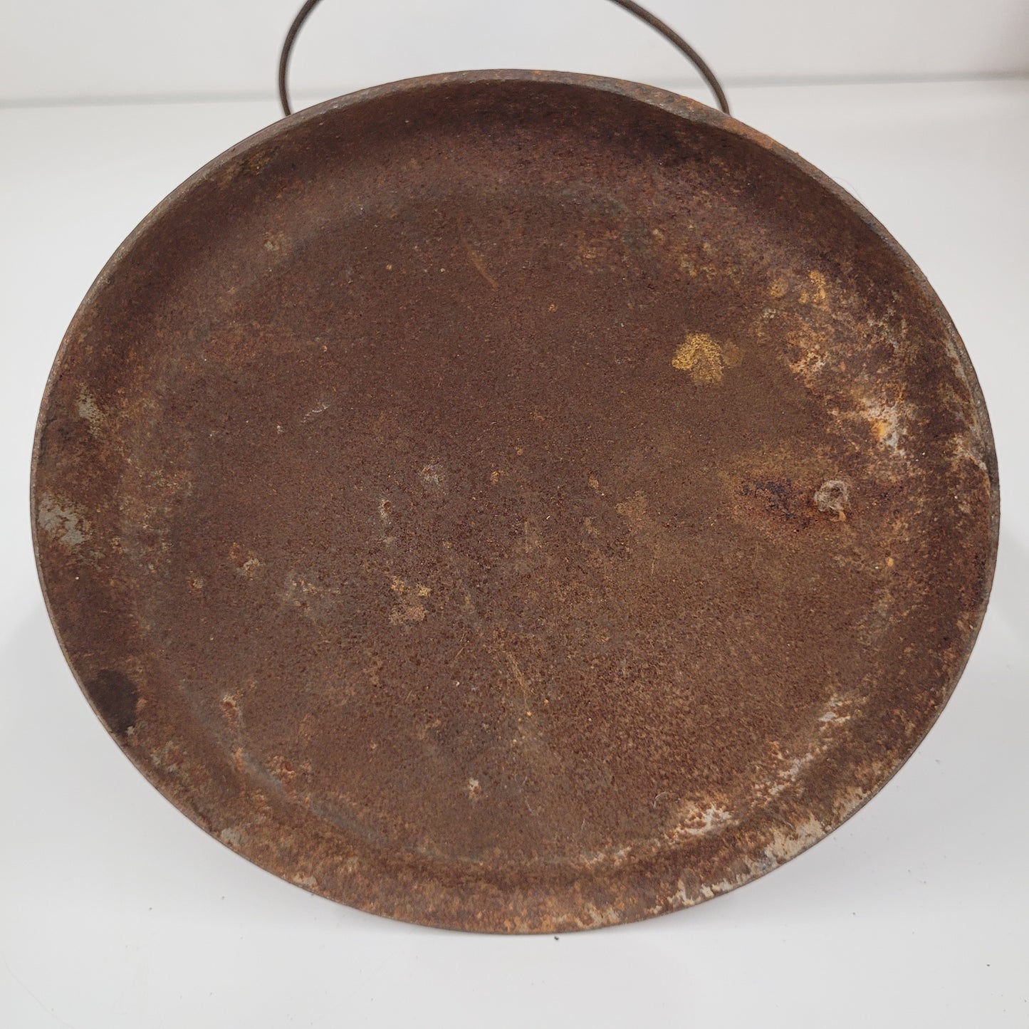 E.T. Wright Co. LTD Barn Lantern Cracked Globe