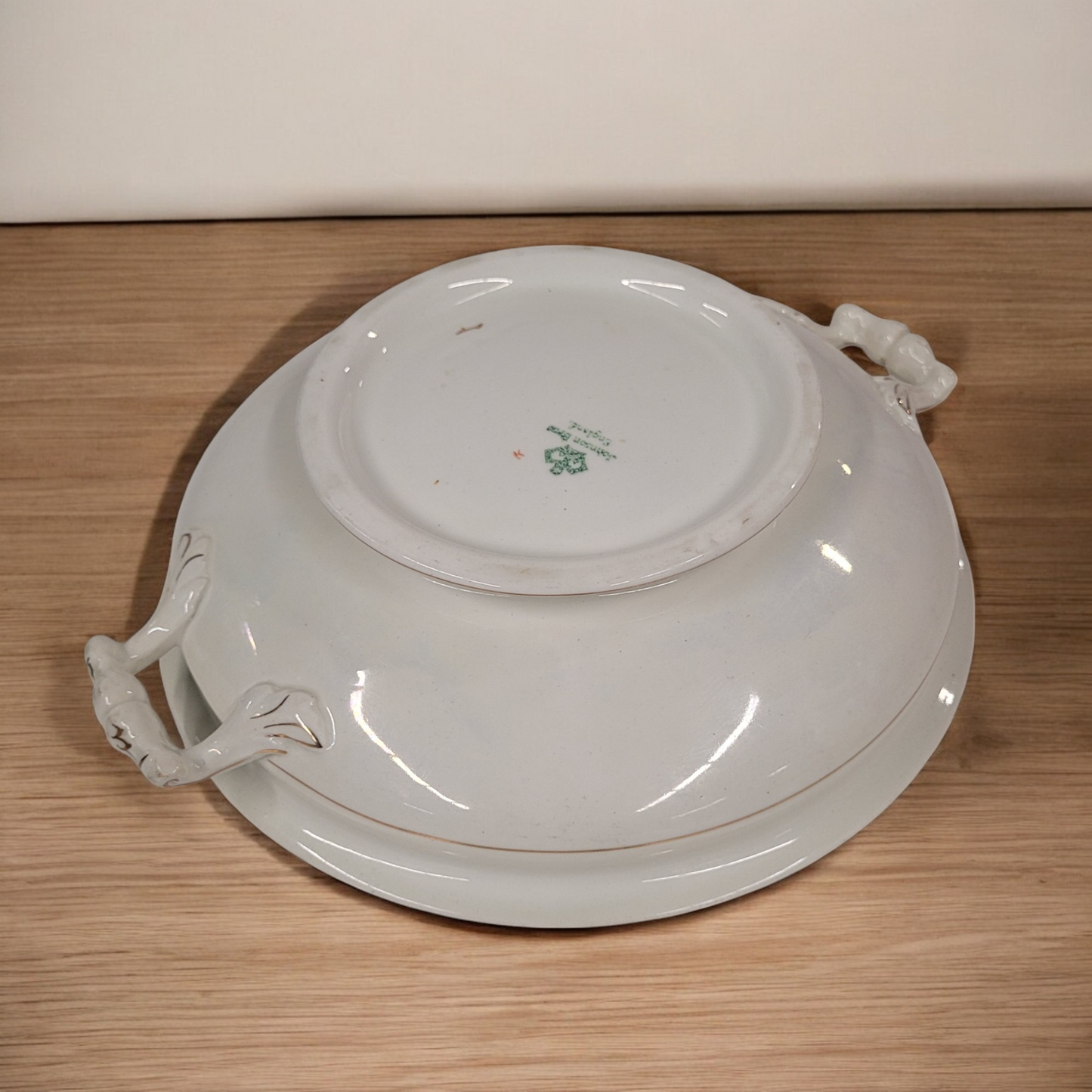 Vintage Johnson Bros English China 9.25" Gold Trim Serving Bowl With Handles