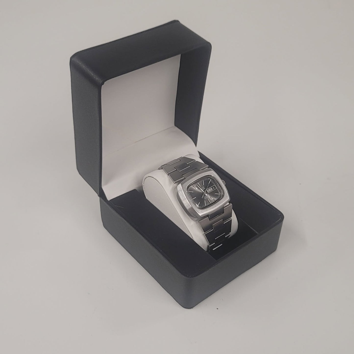 Vtg Lucien Piccard Stainless Steel Men’s Automatic Incabloc Watch RARE