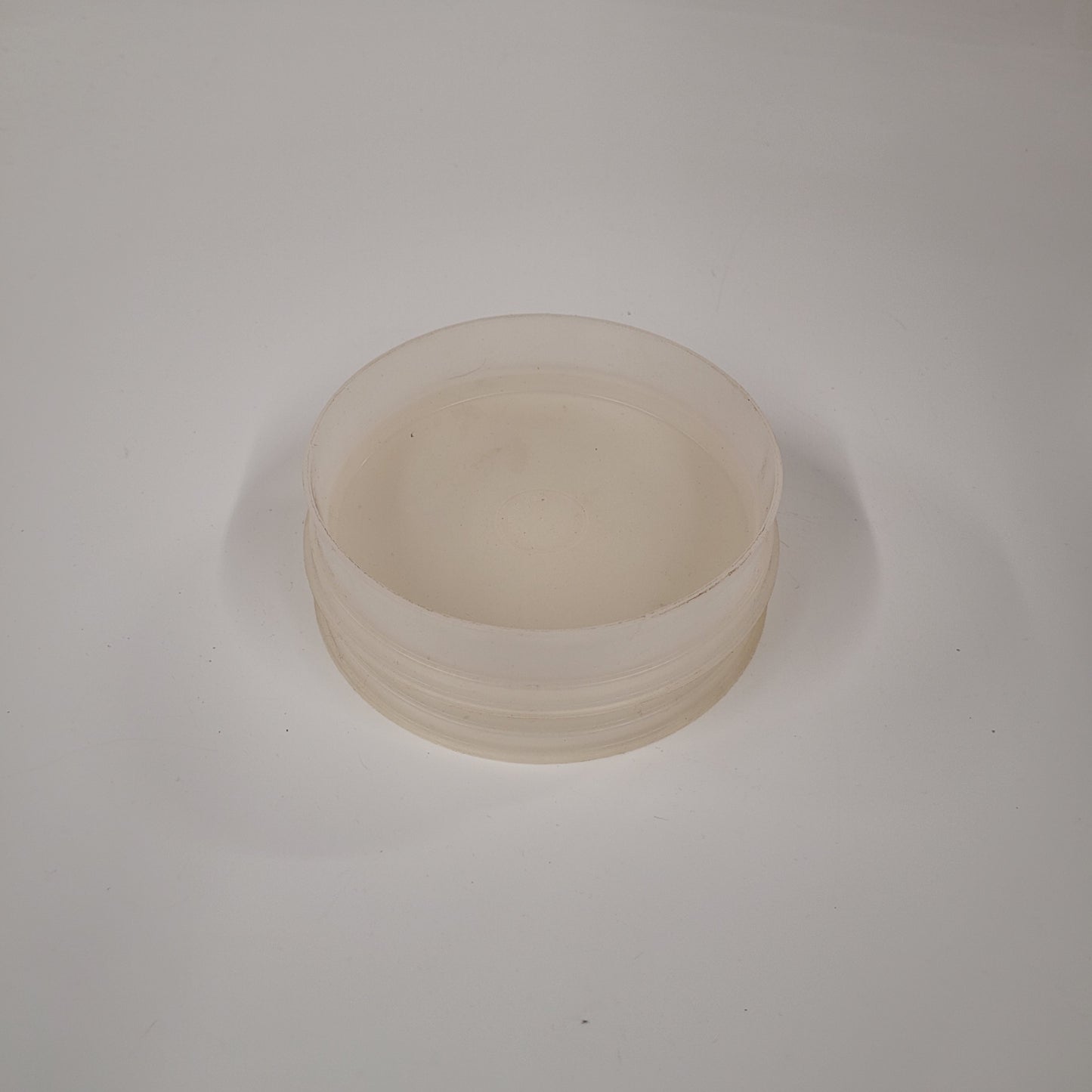 Set Of 2 Clear Vintage Tupperware Patty Keepers 1927-8