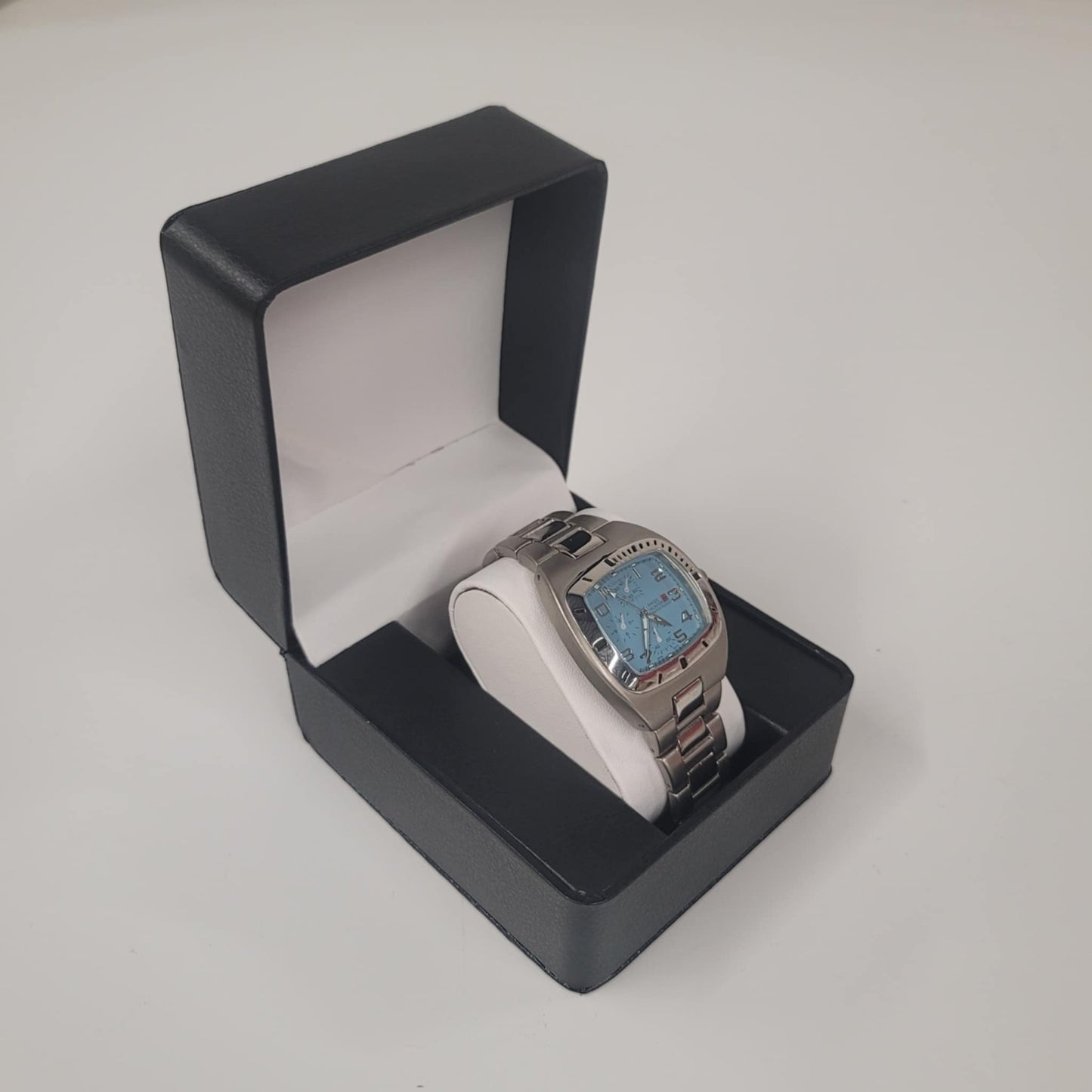 Swiss Hunter Men's Watch with Powder Blue Dial