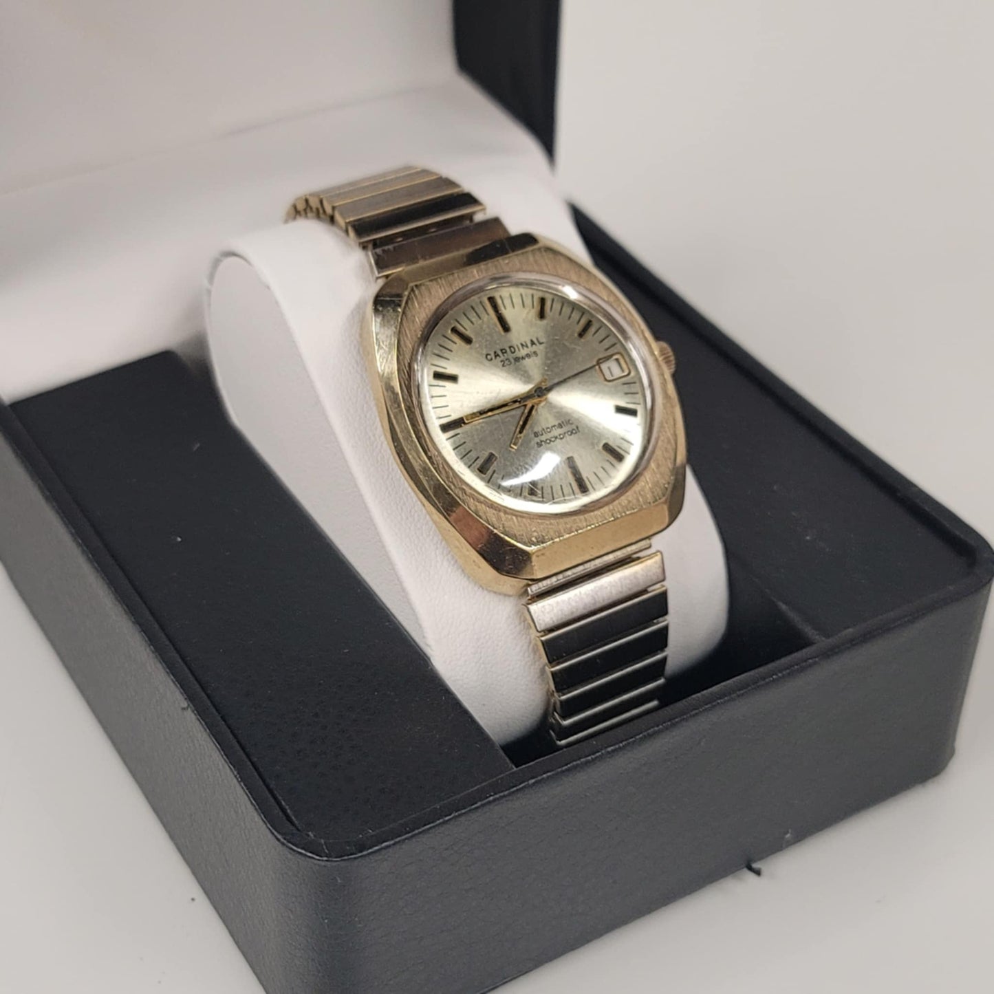 VTG Watch Cardinal 23 Jewels Mechanical Automatic Shockproof