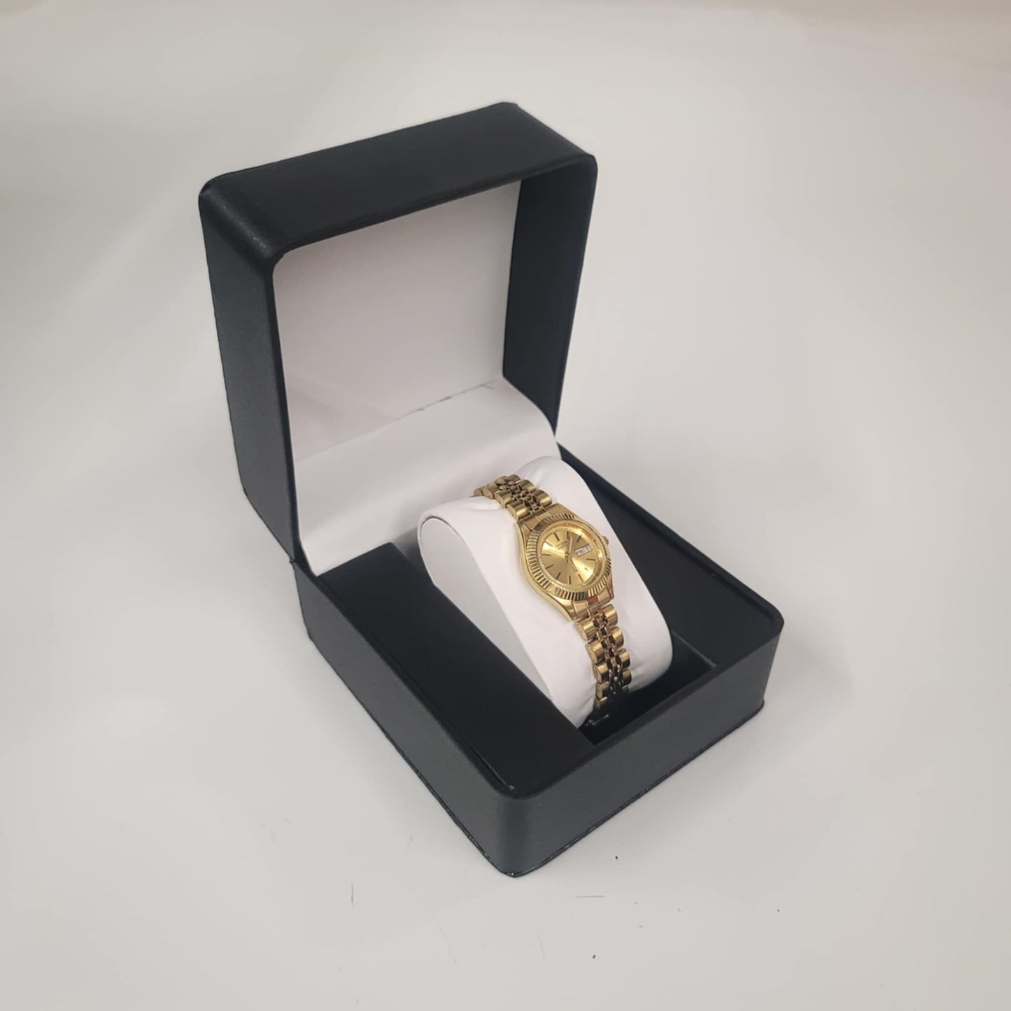 Ladies Citizen Quartz Gold Watch – GN-4W-S Day & Date