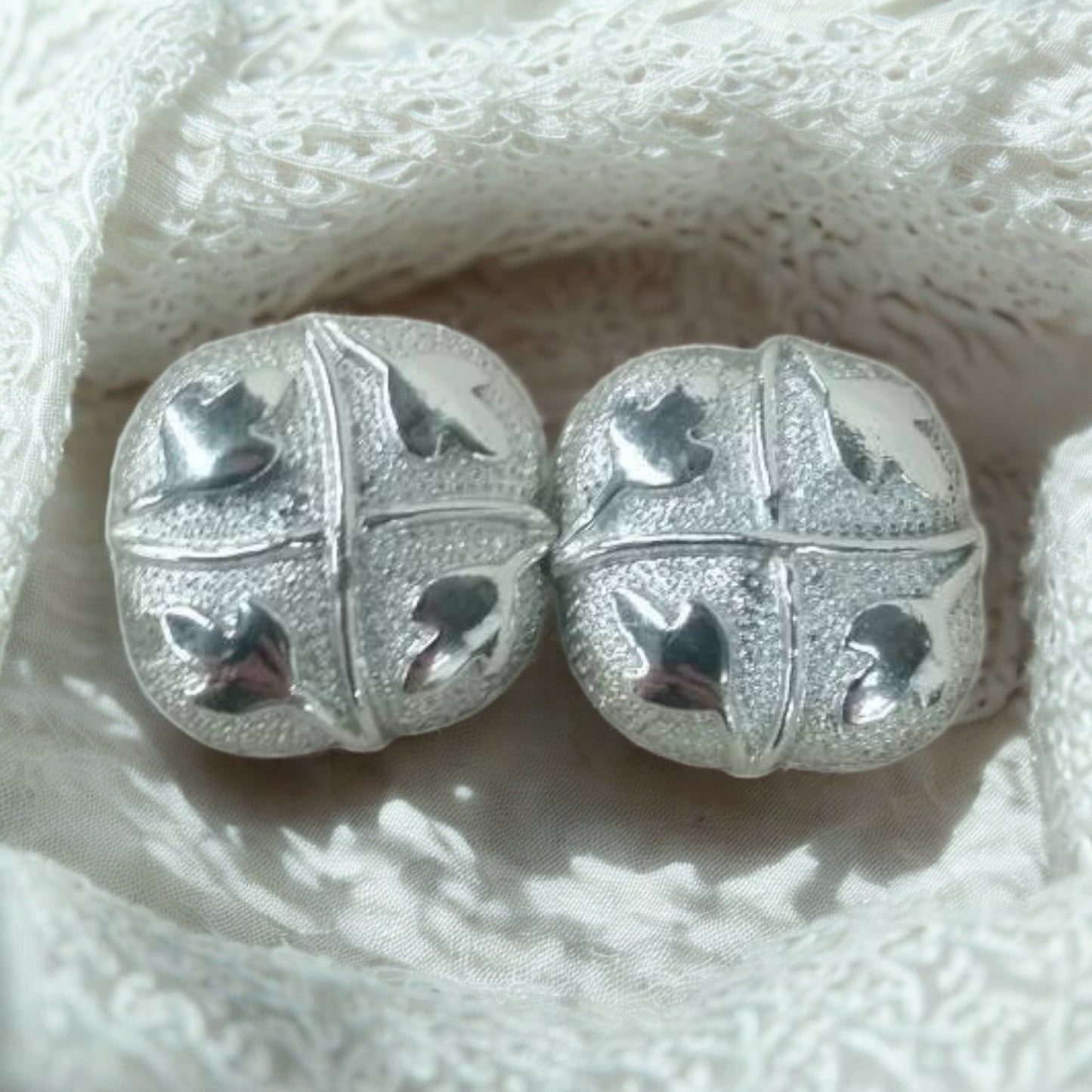 coro square leaf clip on earrings