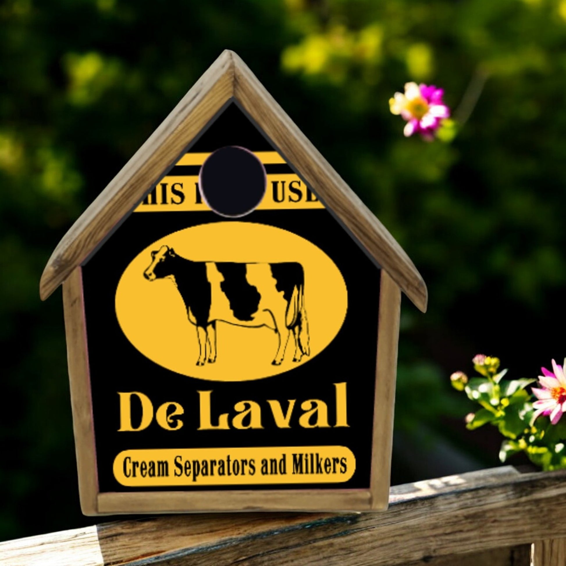 De Laval bird house