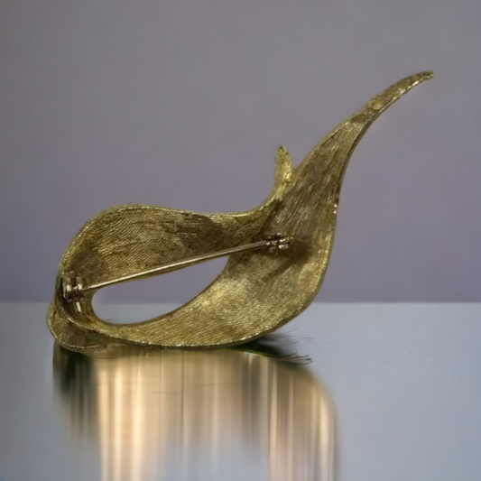 Vintage Costume Jewelry Gold Ladies Brooch - Wainfleet Trading Post