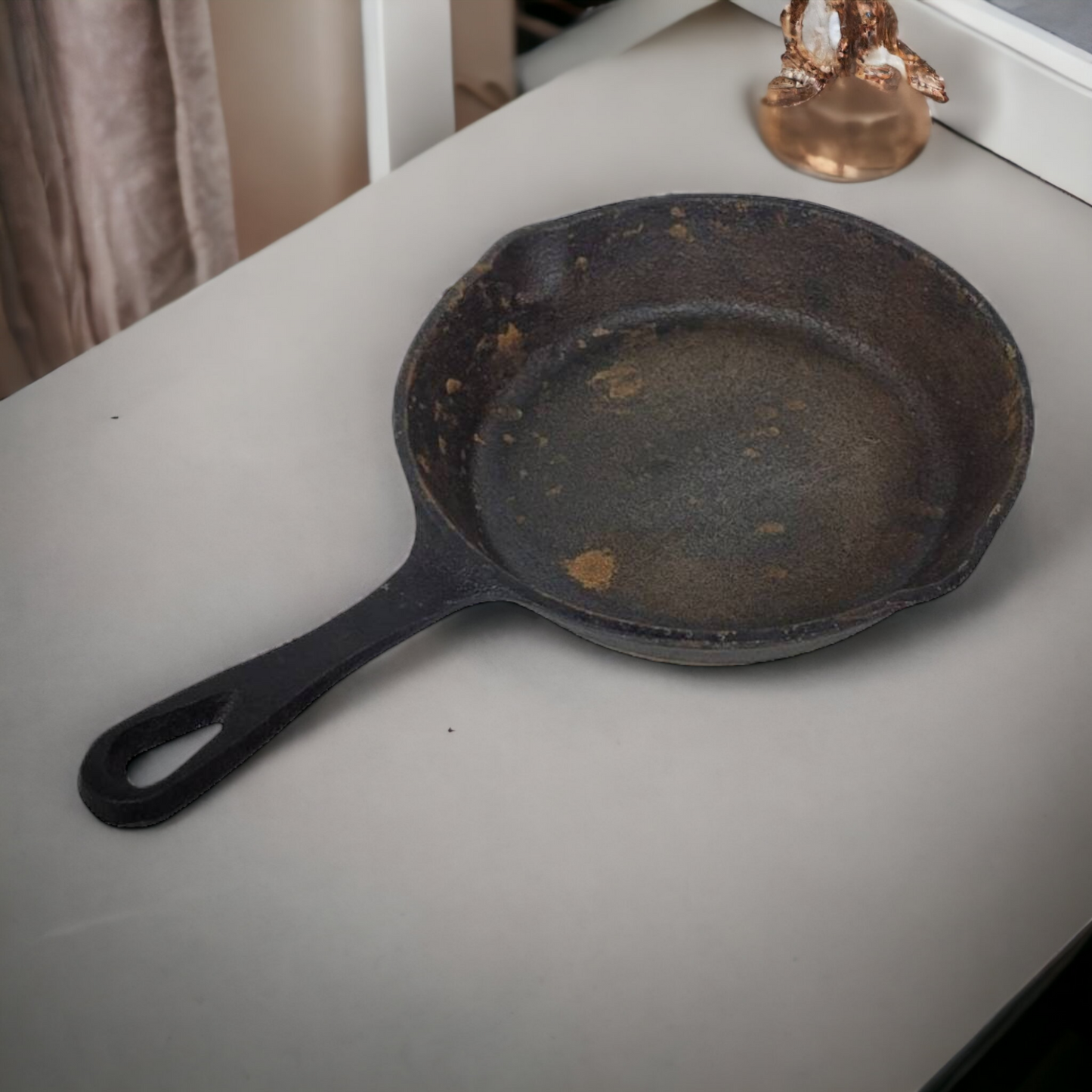 Small Cast Iron Egg Omlette Pan