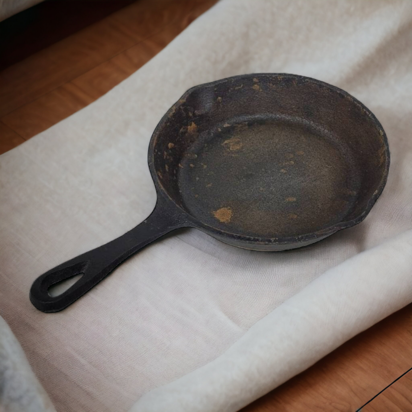Small Cast Iron Egg Omlette Pan