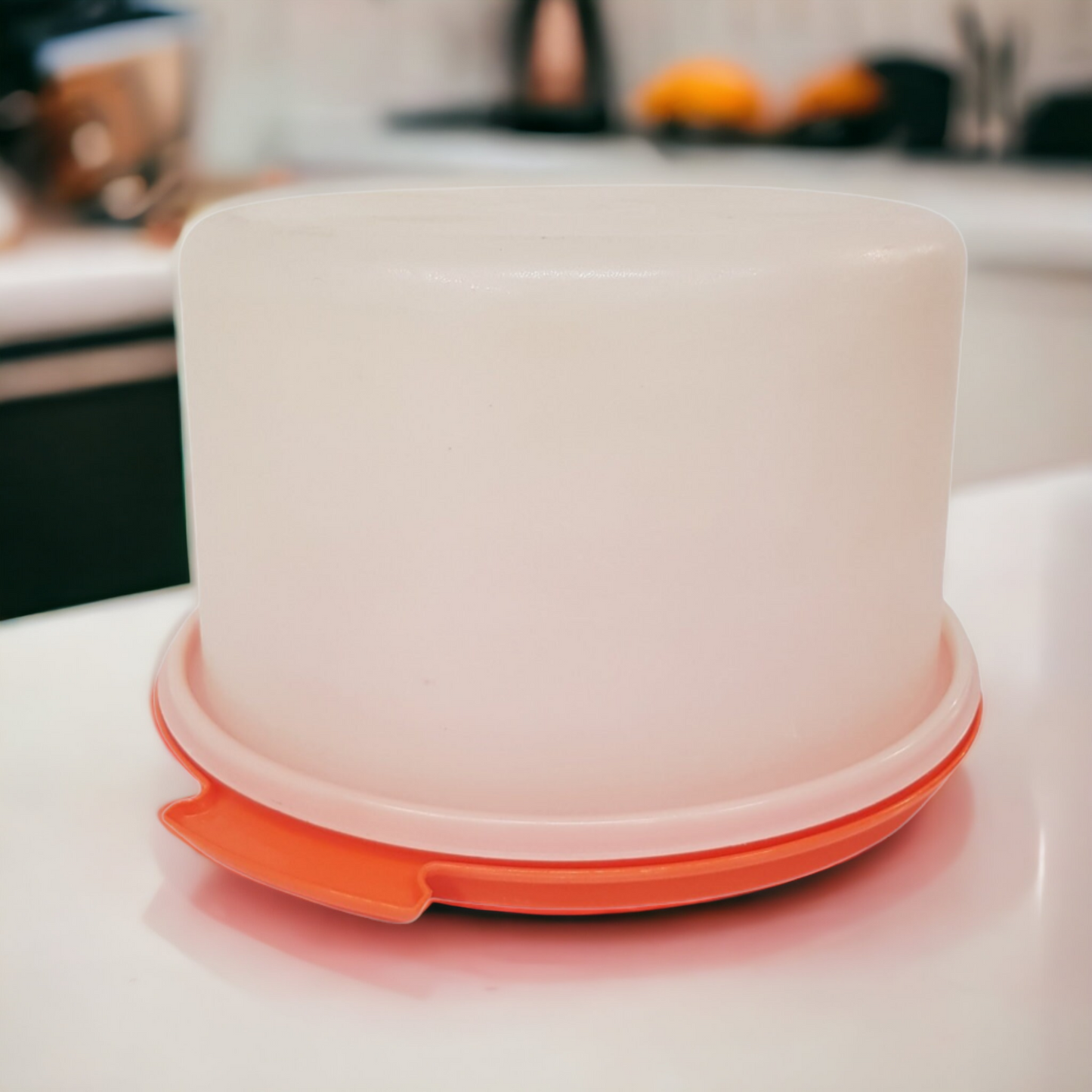 Vintage Large Tupperware Cake Carrier