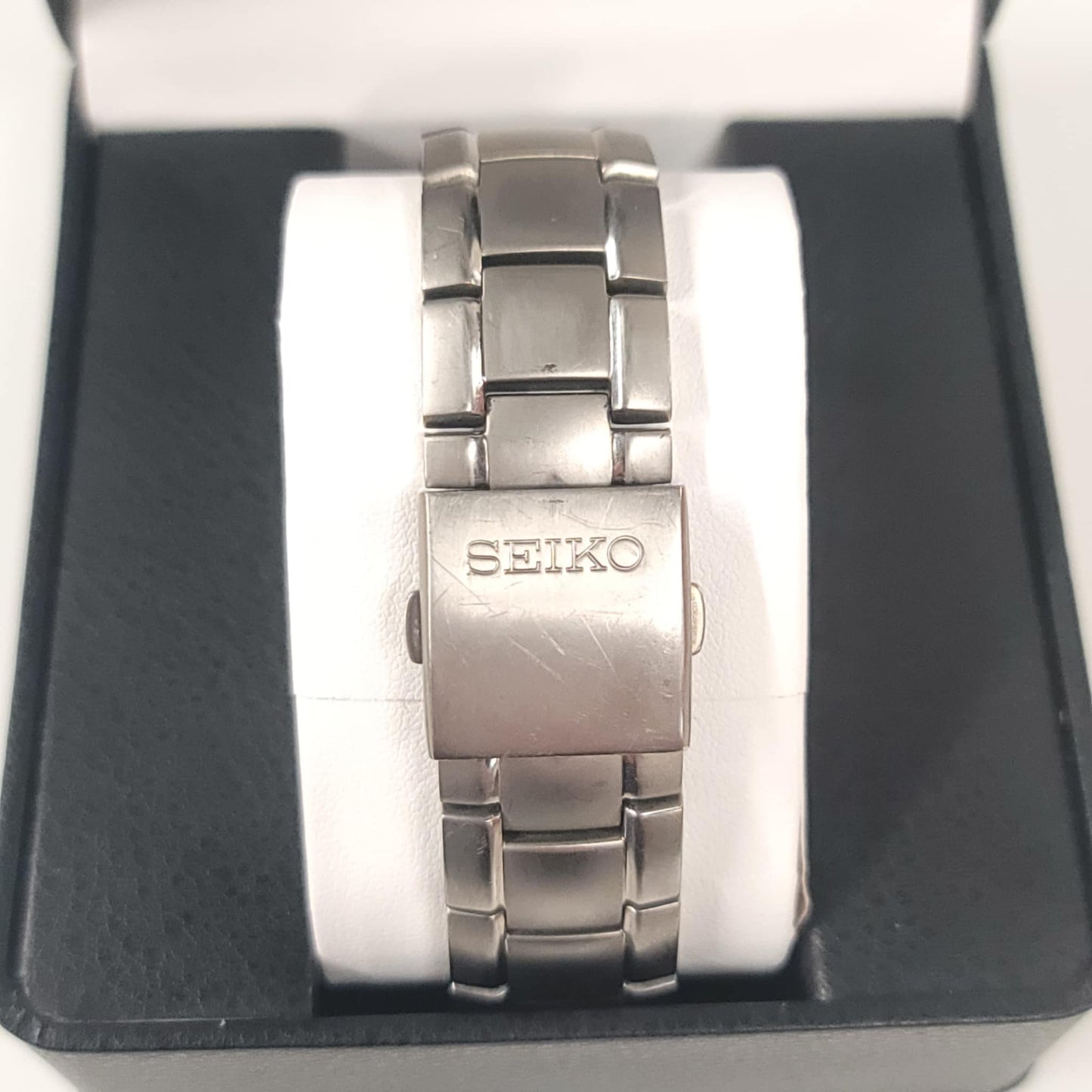 Seiko Men's Chronograph Titanium Watch – 100M Water Resistant