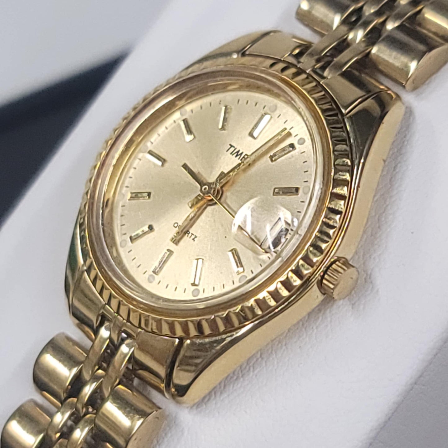 Vintage Ladies Timex Gold Watch with Date – Gently Used