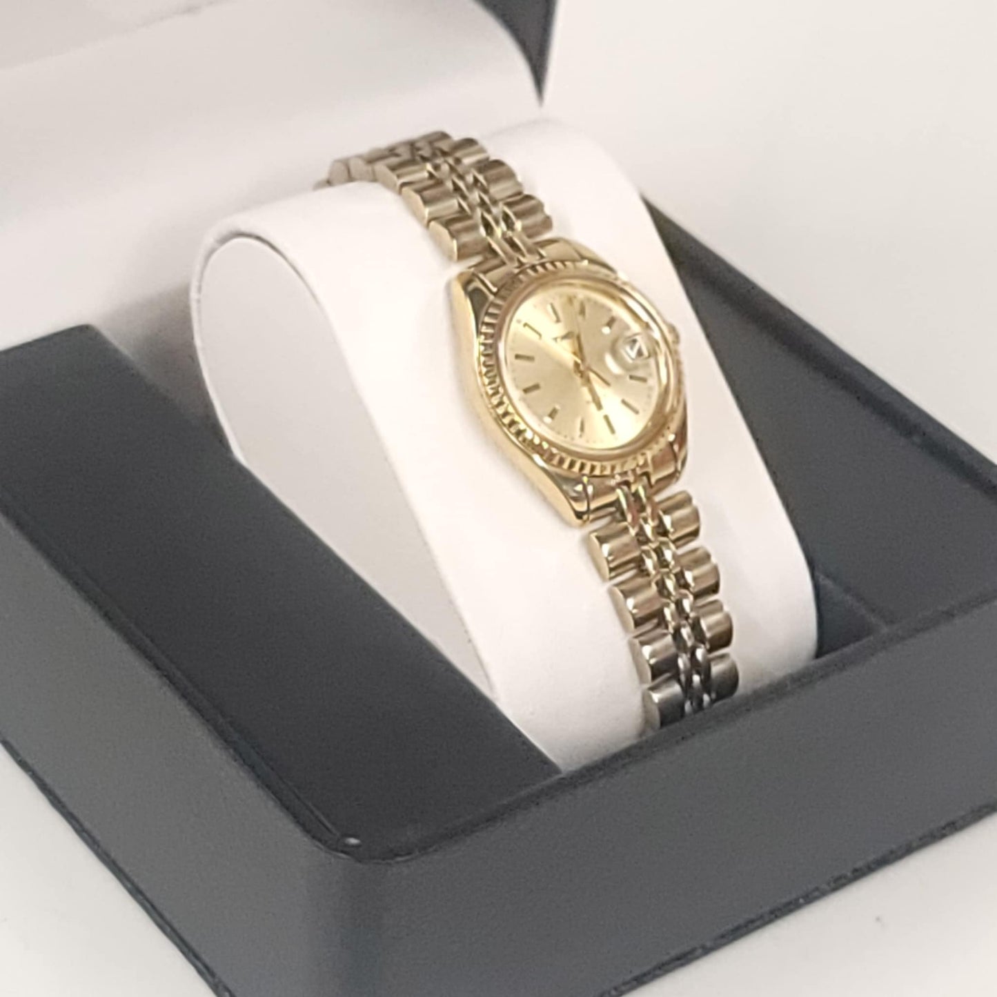Vintage Ladies Timex Gold Watch with Date – Gently Used