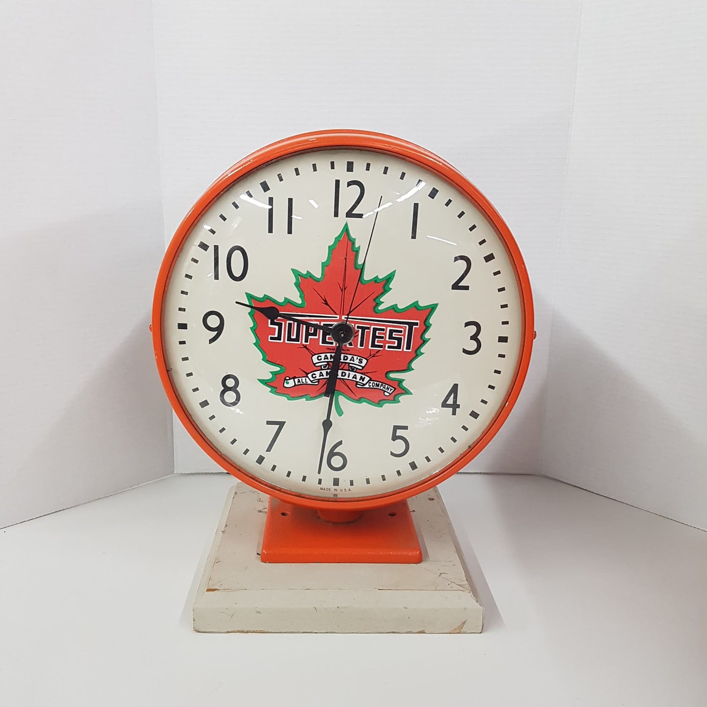 antique supertest  gas pump globe clock