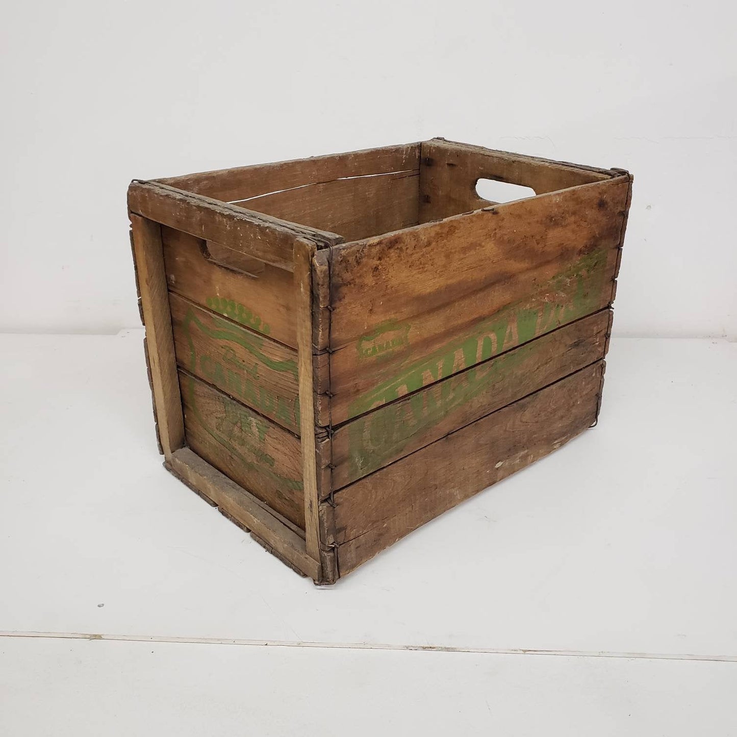 canada dry crate vinage wooden soda delivery box