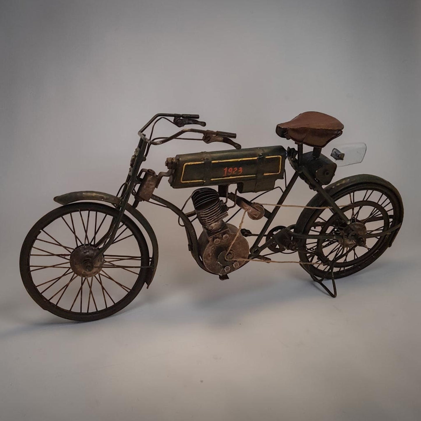Vintage-style 1923 Indian motorcycle folk art model