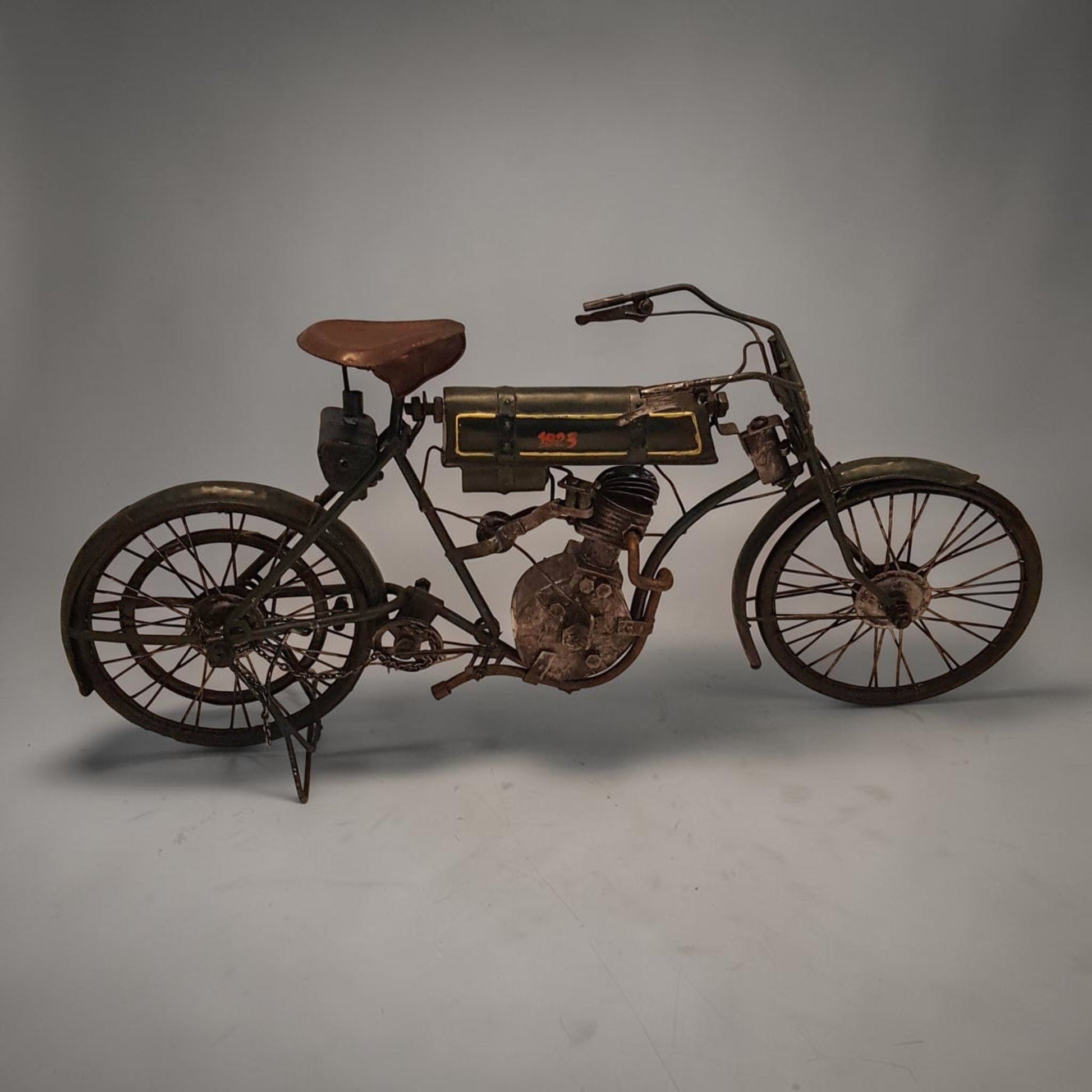Vintage-style 1923 Indian motorcycle folk art model