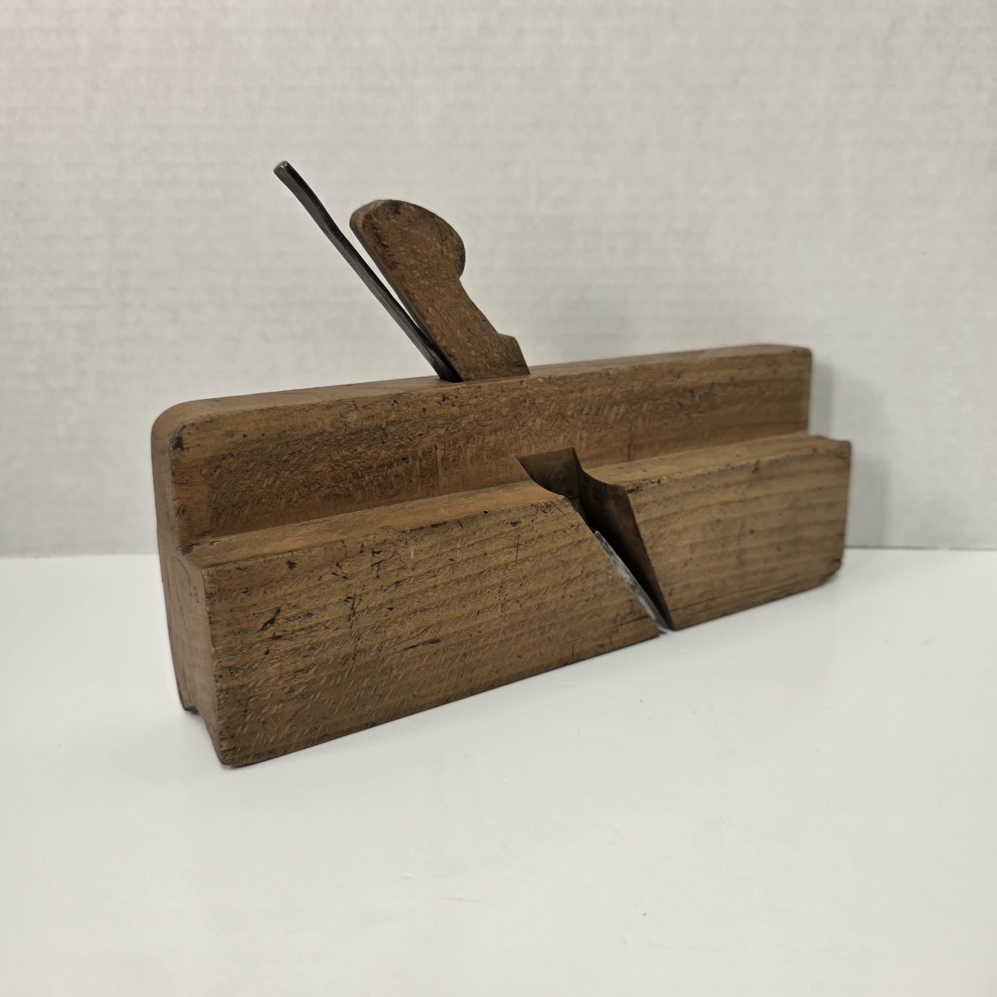 Antique Aiken & Son Hollow Plane No. 18, Sheffield, 9.5 Inch Antique Aiken & Son Hollow Plane No. 18, Sheffield, 9.5 Inch
