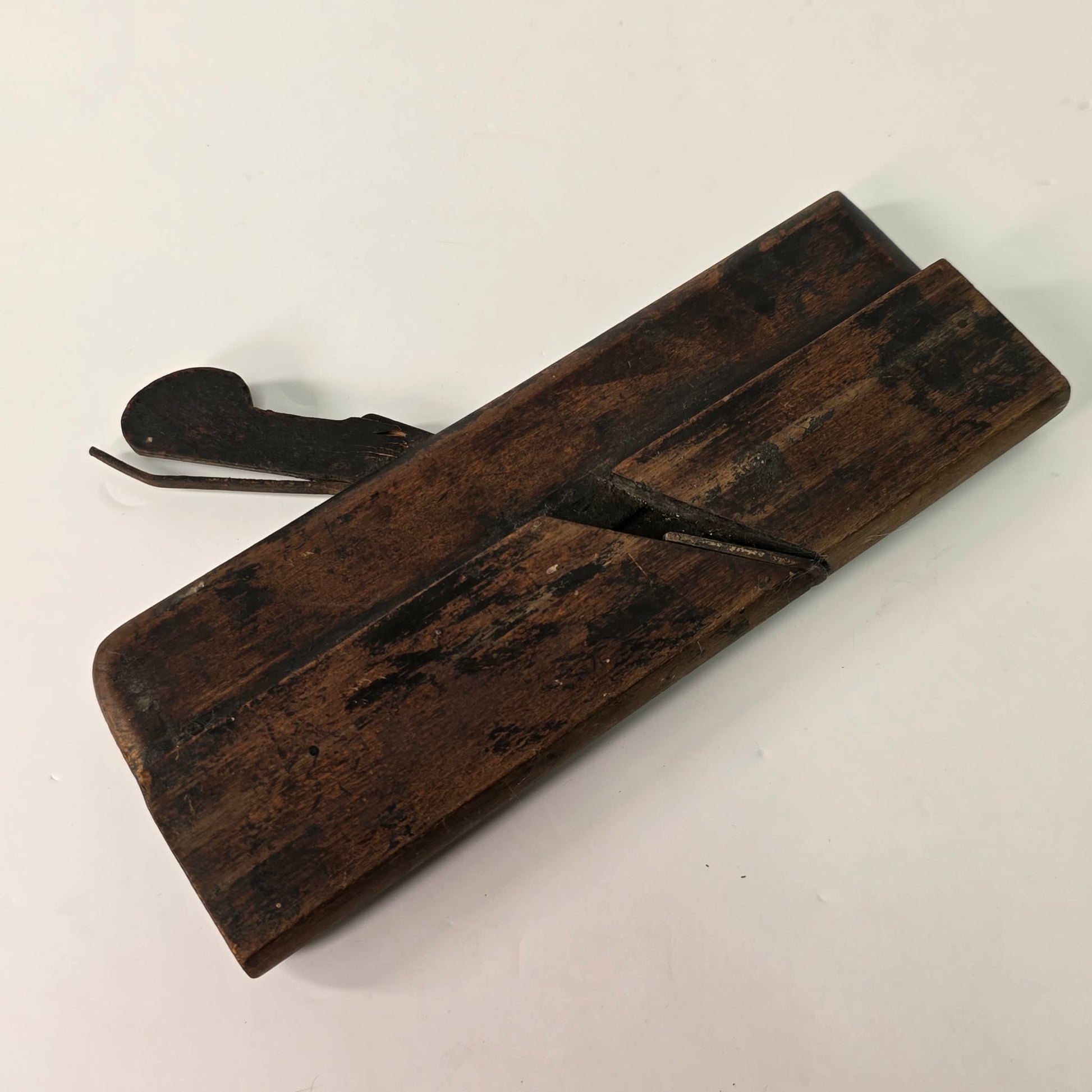 Antique Bernard Round Bottom Plane 9”  J. Jones WJM Stamps