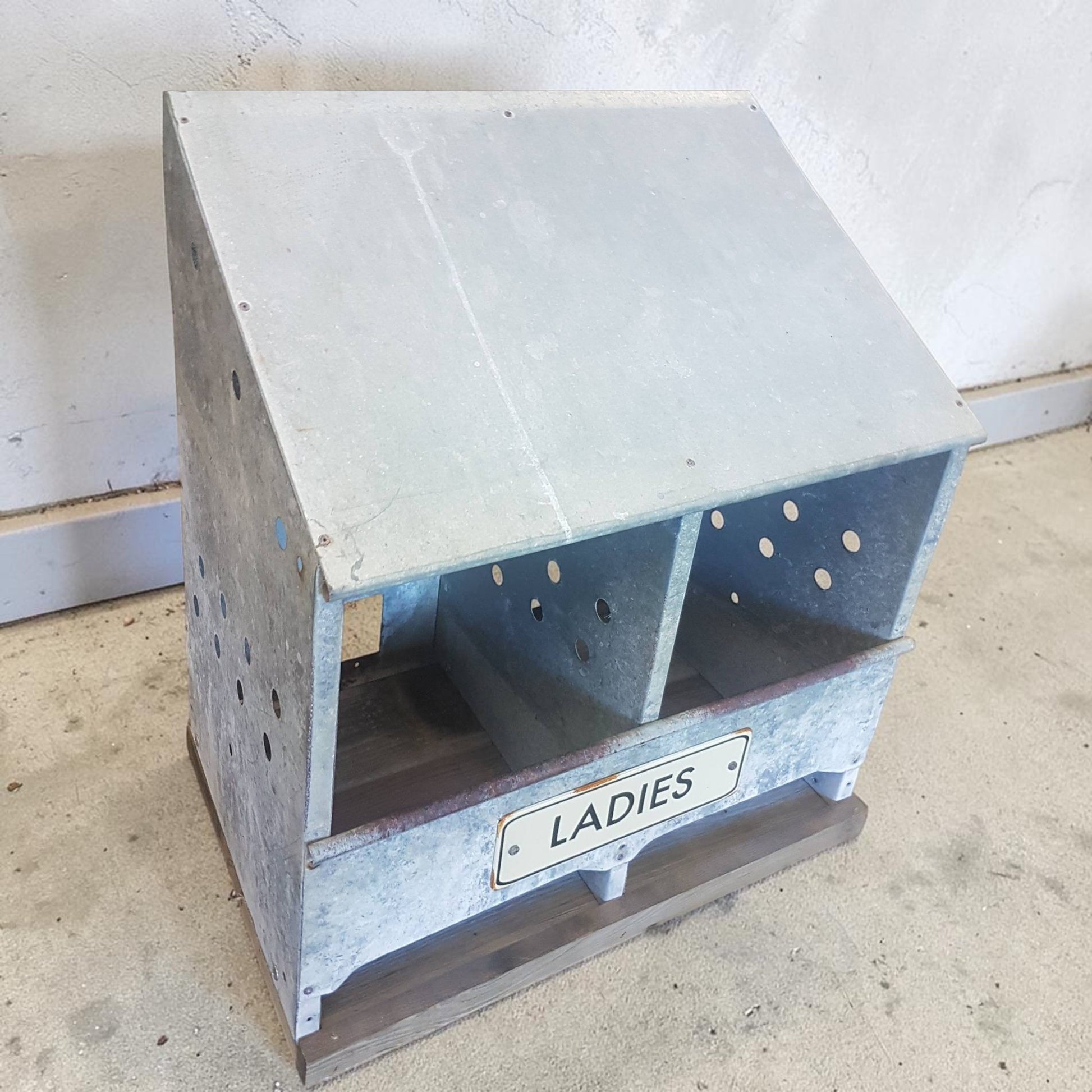 Reclaimed galvanized chicken nesting box for hens measuring 24 by 21 by 13 inches, rustic coop egg laying box with optional Ladies sign.