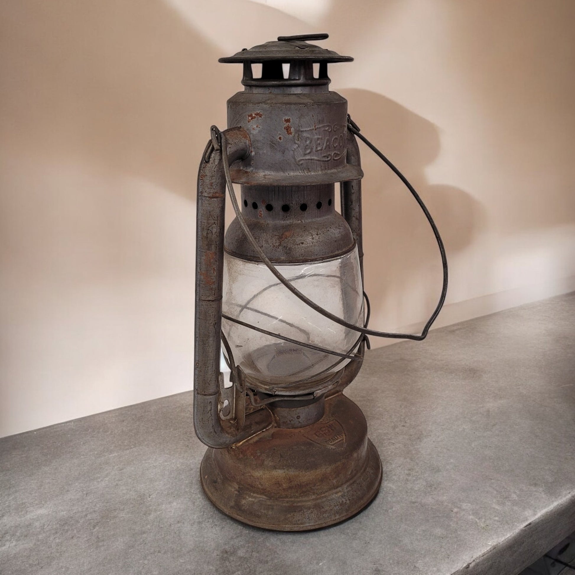 Antique Grey Beacon GSW Wind Proof Barn Lantern Made In Canada With Globe