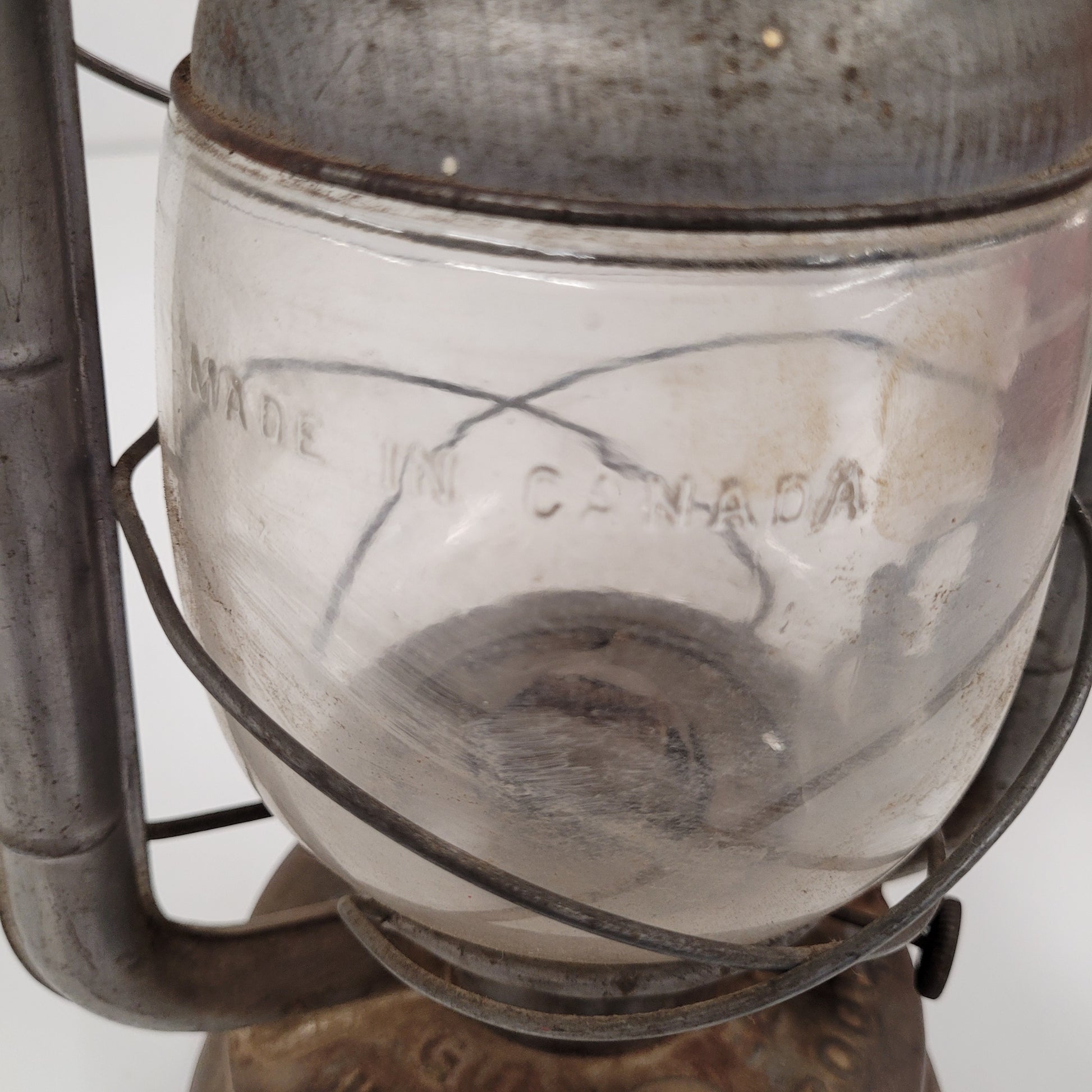 Antique Grey Beacon GSW Wind Proof Barn Lantern Made In Canada With Globe