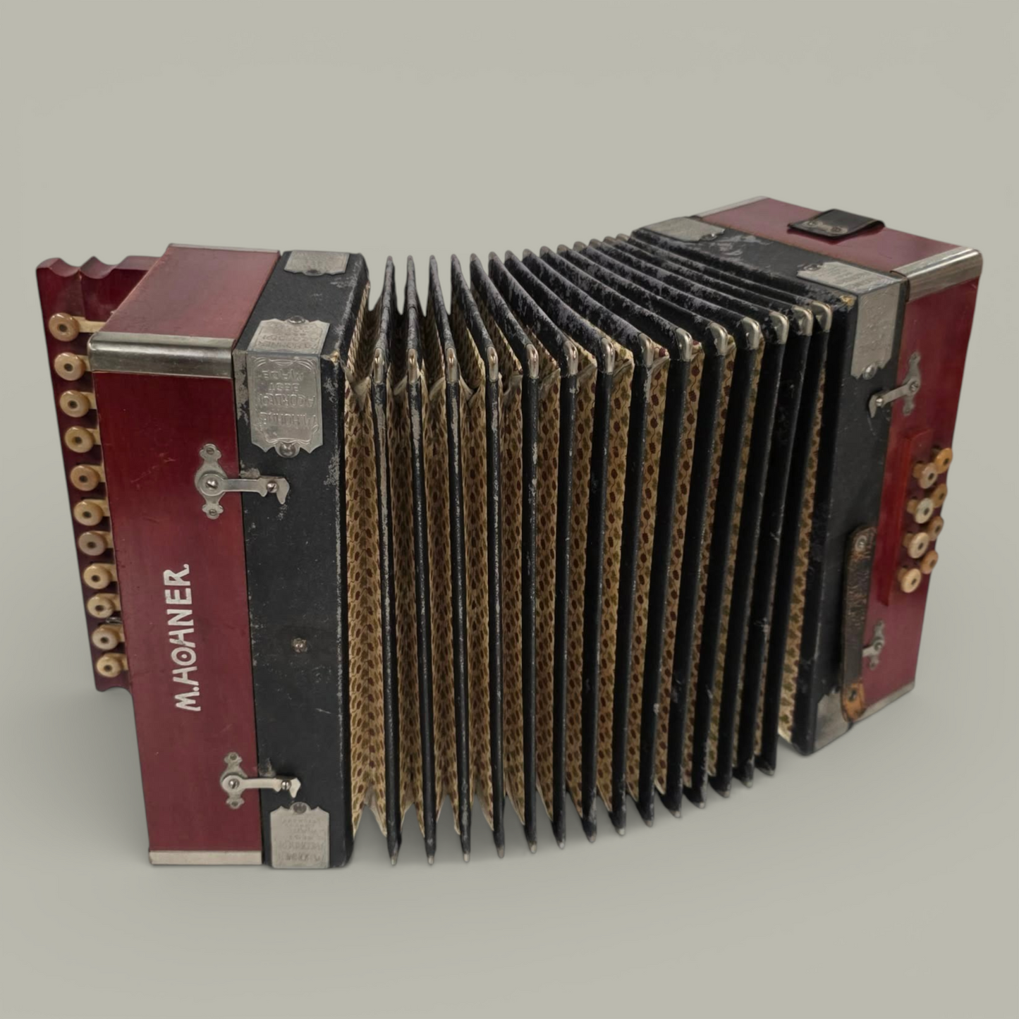 Antique M. Hohner 8-Bass Button Accordion – G-C Chord