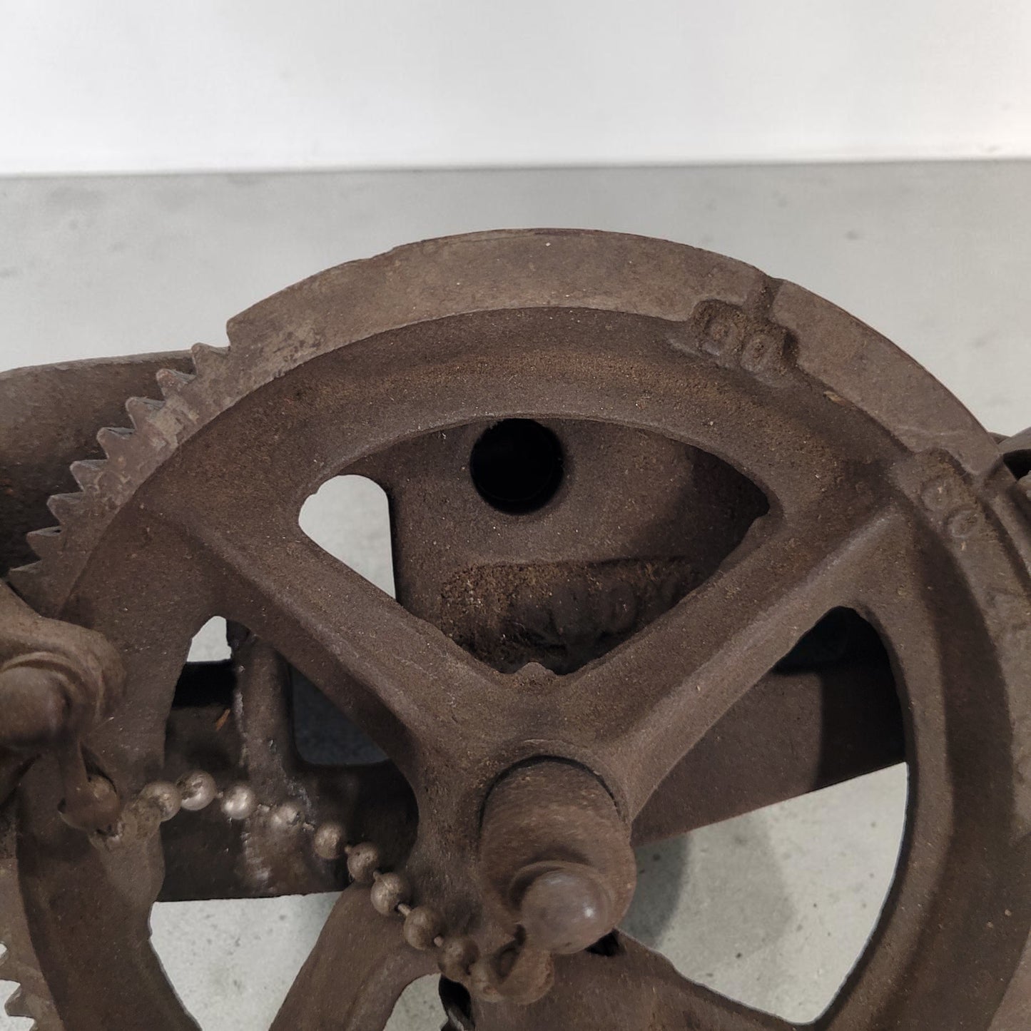 Vintage Holsclaw Brothers Handy No. 2 geared ratcheting pipe bender.
