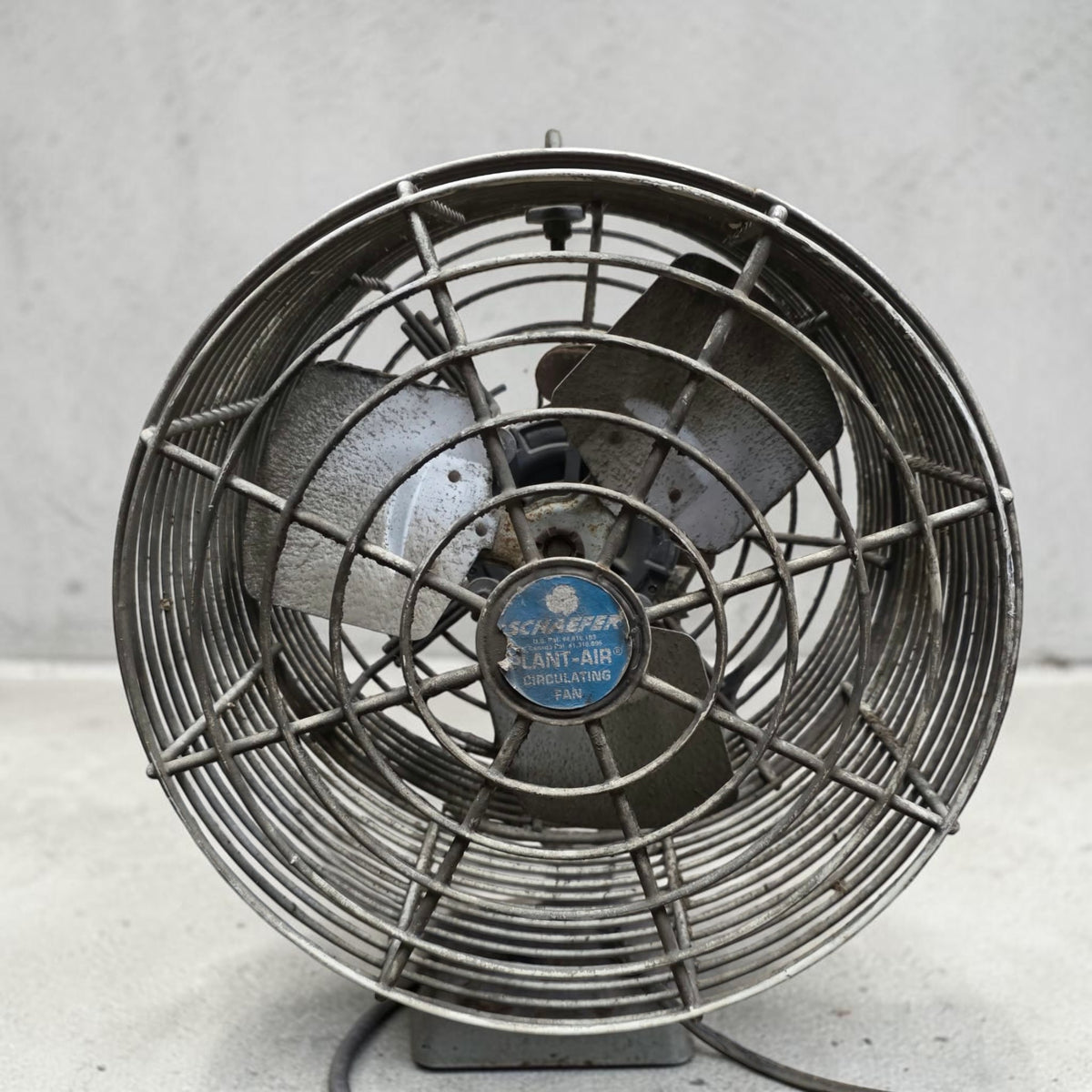 Schaefer 12 inch HAF horizontal air flow agricultural circulation fan
