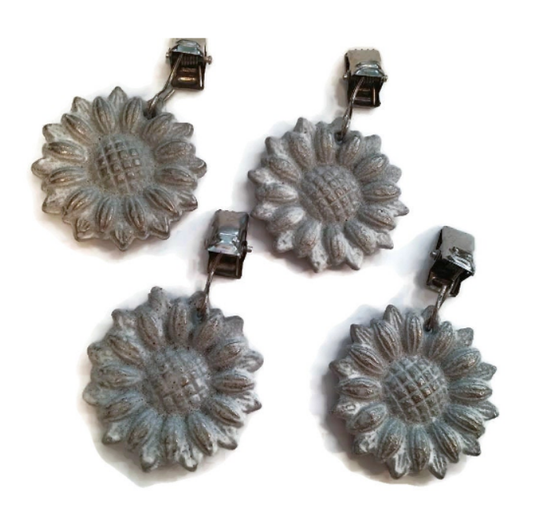 Tablecloth Clips & Weights White Distressed Silver Flowers