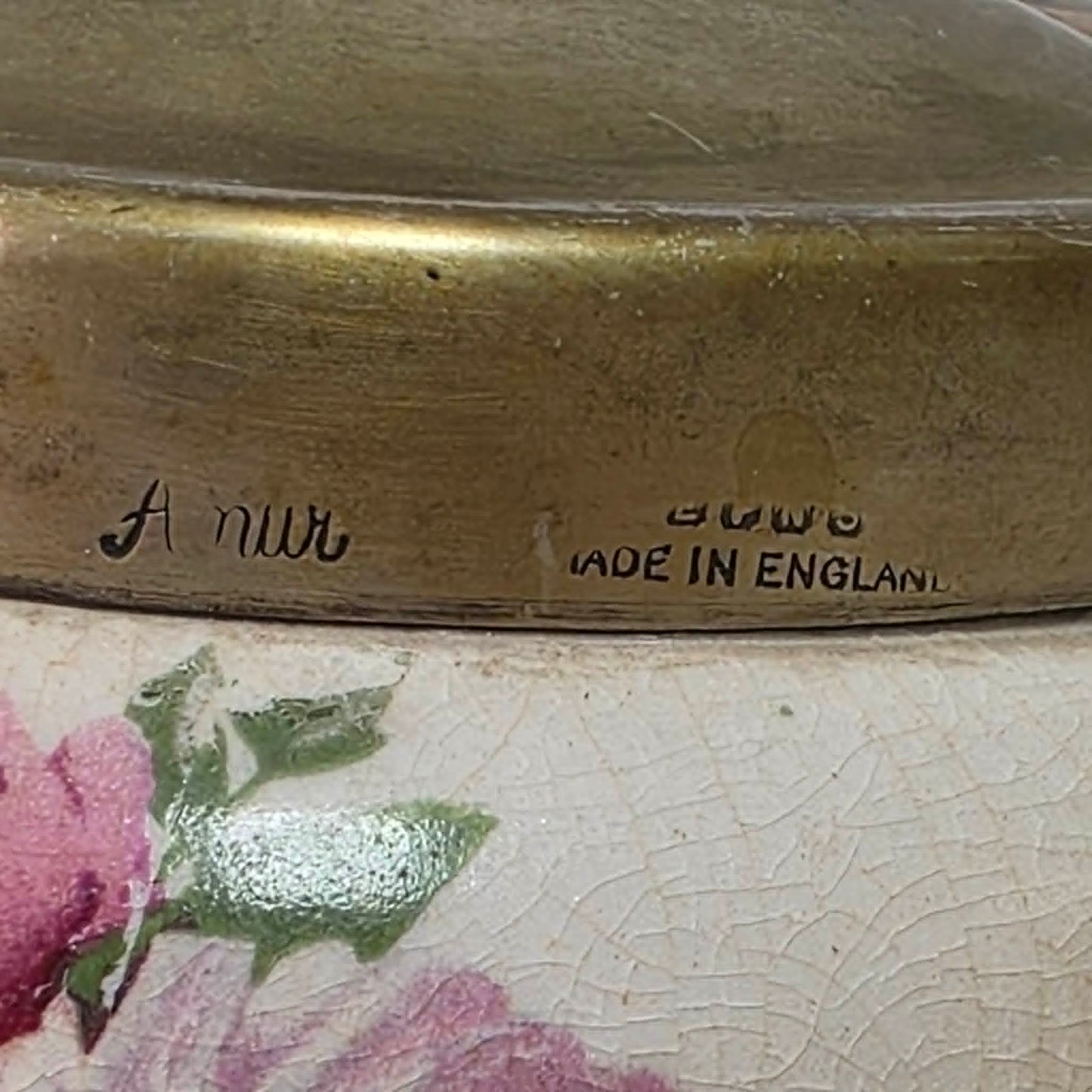 Victorian porcelain biscuit barrel with beautiful rose motif and antique crazing.
