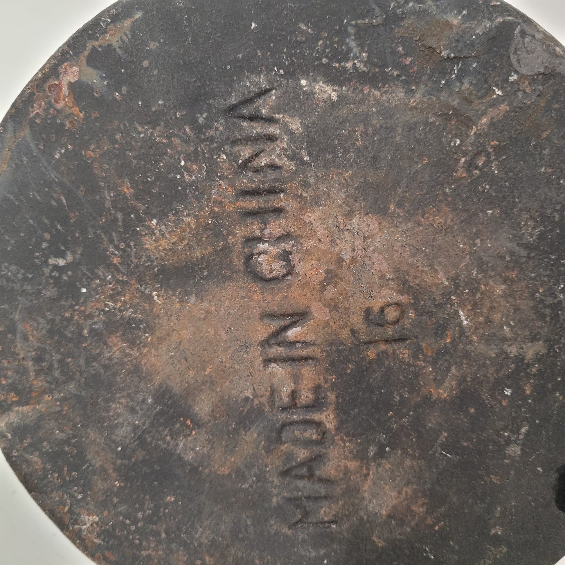 Black Cast Iron No 16 Kettle - Wainfleet Trading Post