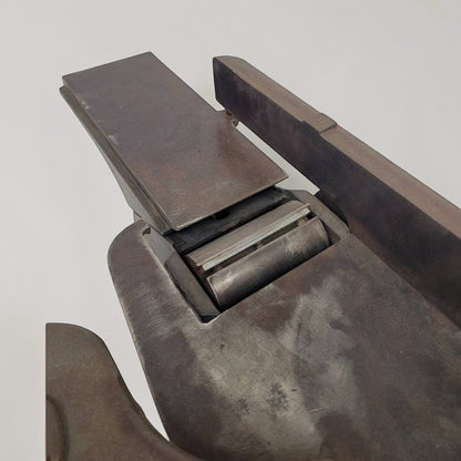 Vintage Rockwell Beaver 4 inch belt-driven benchtop jointer planer with heavy cast iron construction for woodworking.