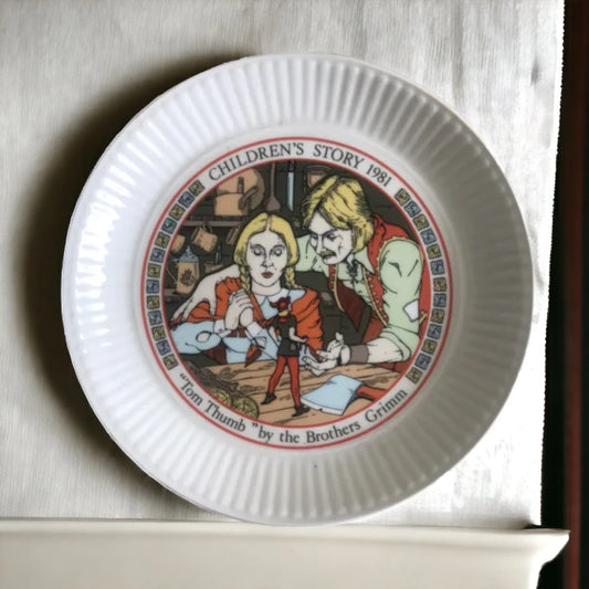 Children Story Plate Tom Thumb