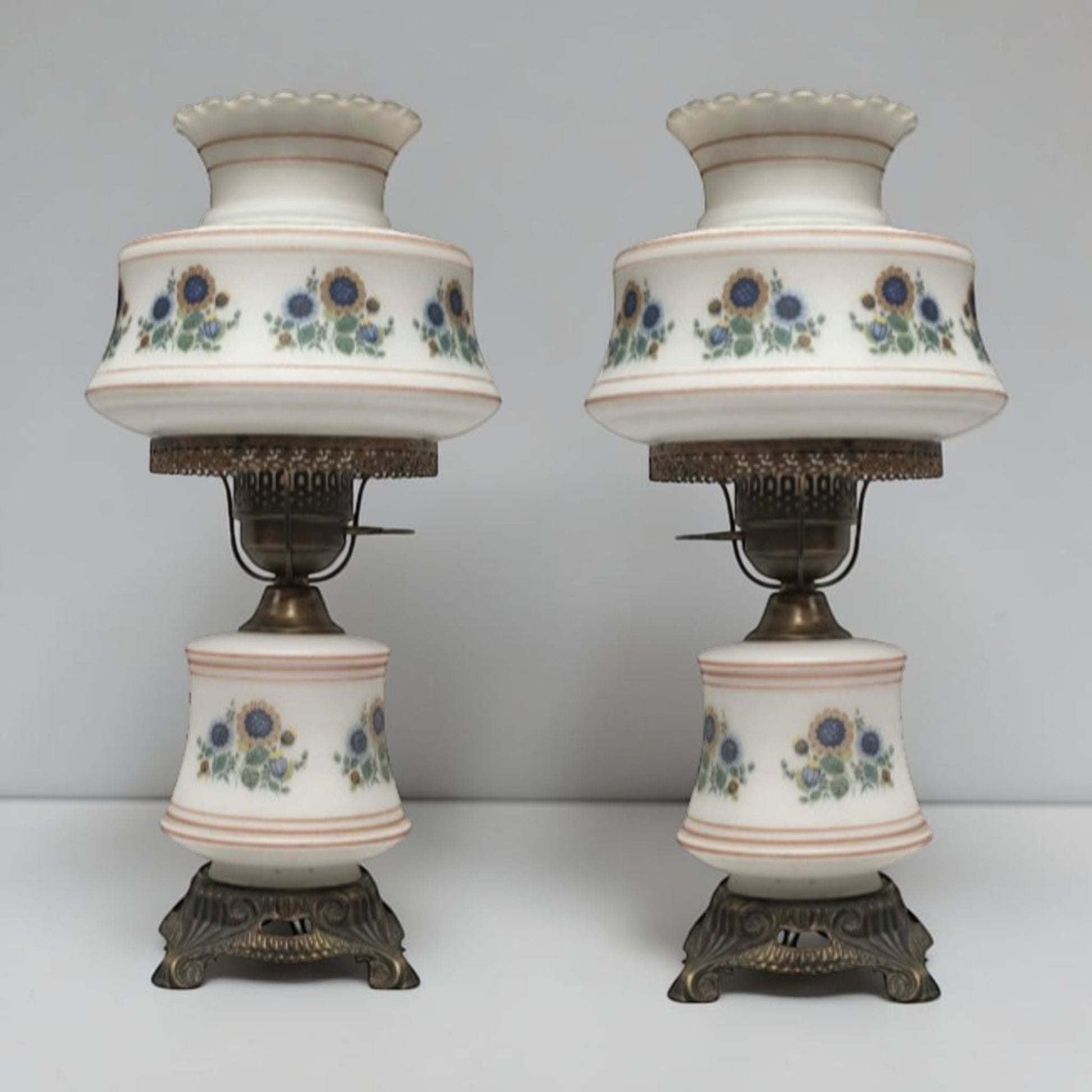 Vintage Abigail Adams style hurricane lamp with blue and yellow sunflower floral decoration and tri-light function.
