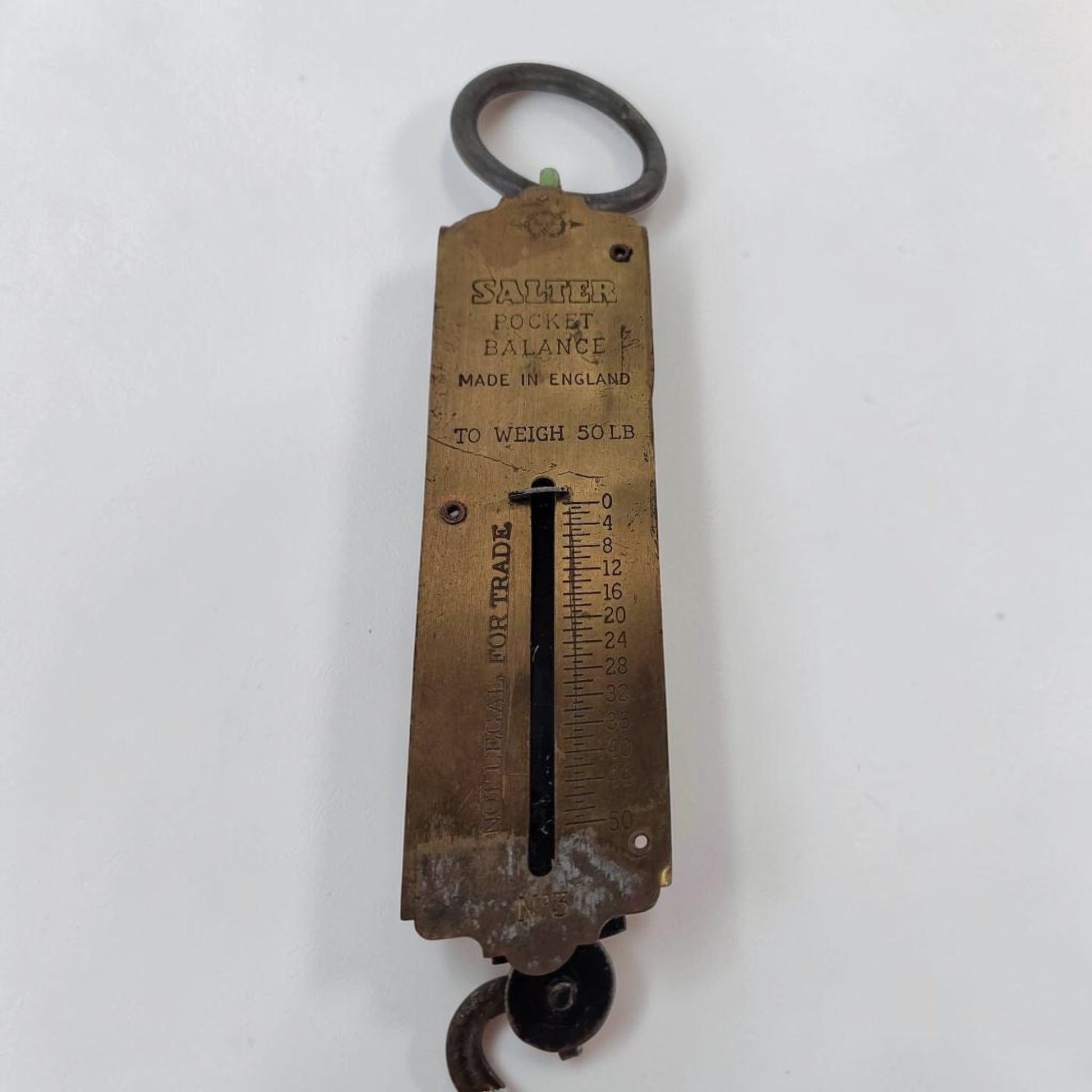 Antique Salter brass pocket balance fishing scale, vintage spring scale used for fishing and hunting weight measurement.