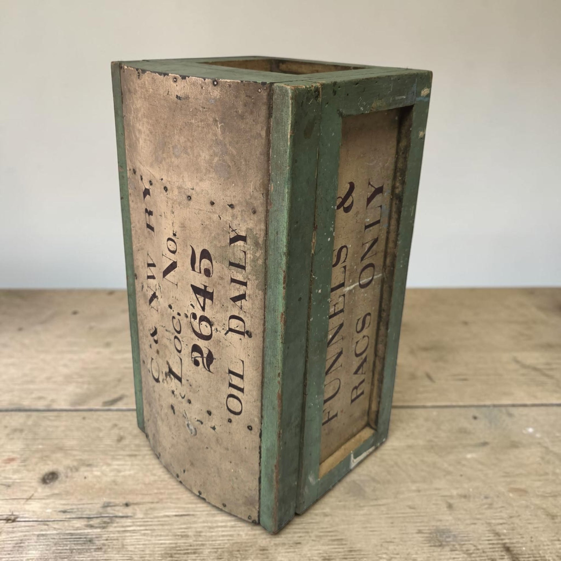 Antique Chicago & Northwestern Railway Domed Top Trunk 18” 