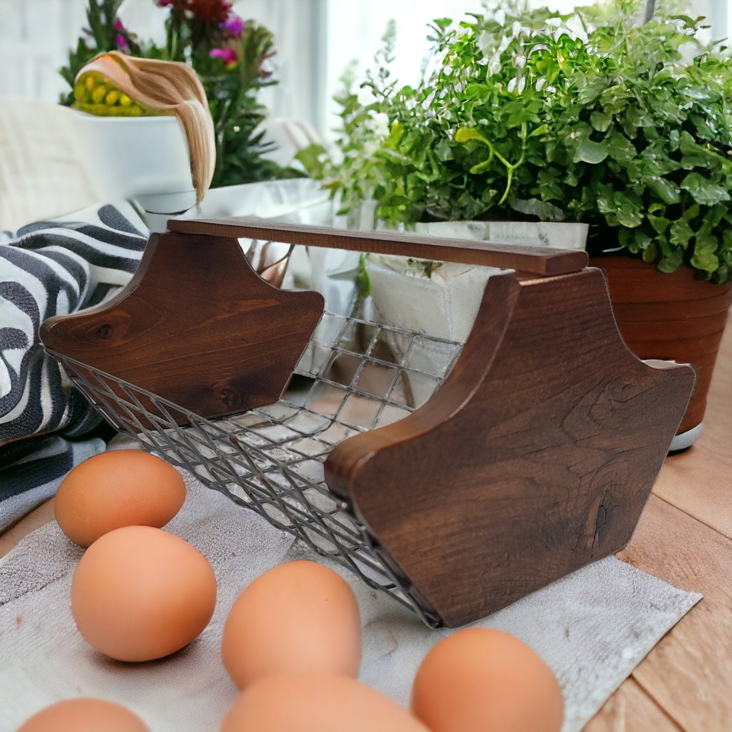 Garden Harvest Basket Wood and Wire Egg Basket