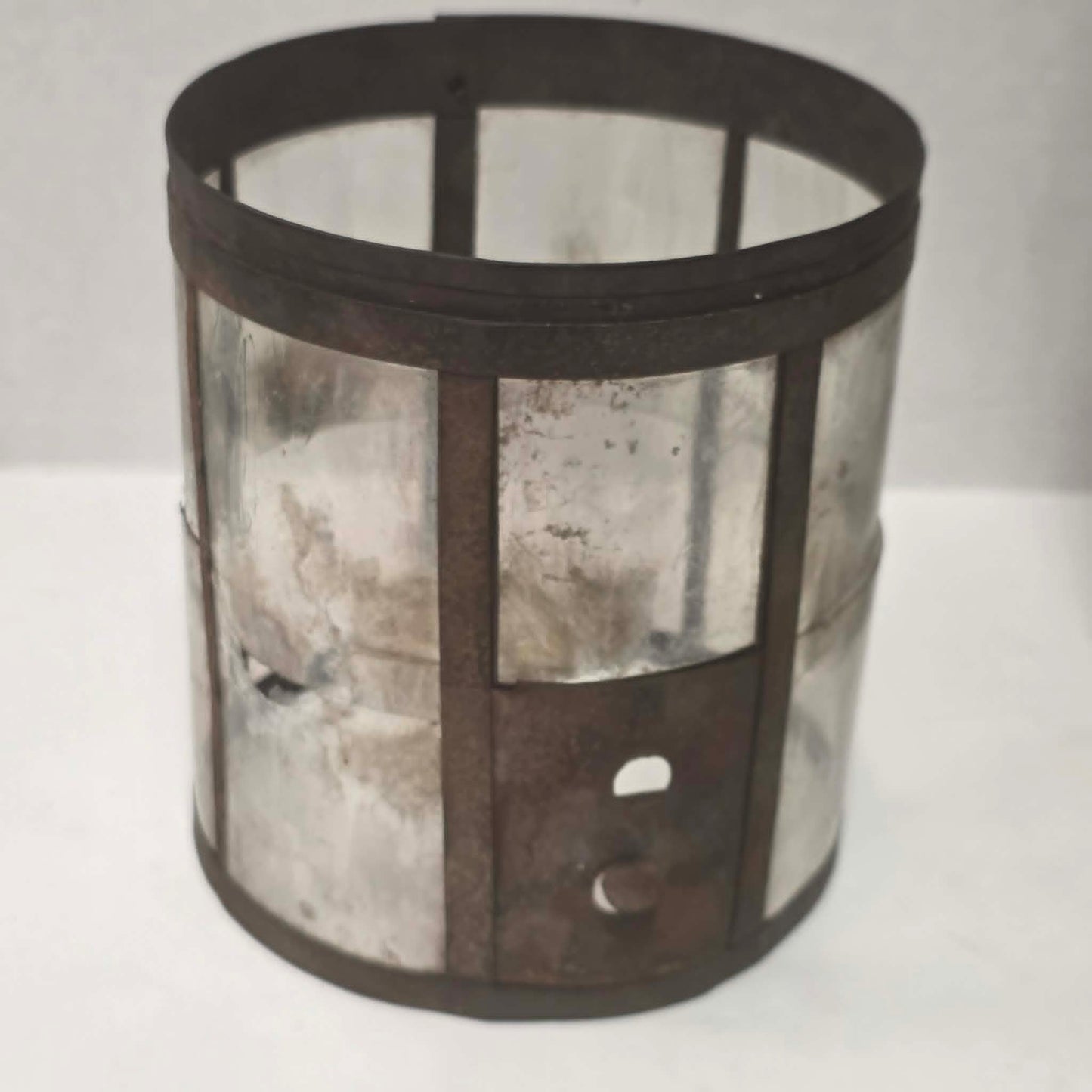 Early 1920s Coleman Model LQ Quick-Lite lantern with mica shade made in Toronto Canada.
