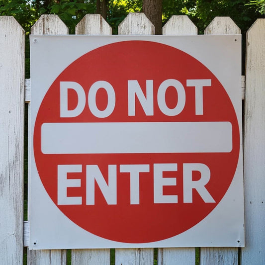 Metal DO NOT ENTER Property Warning Sign