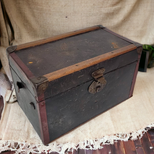 dolls steamer trunk antique travel clothing storage