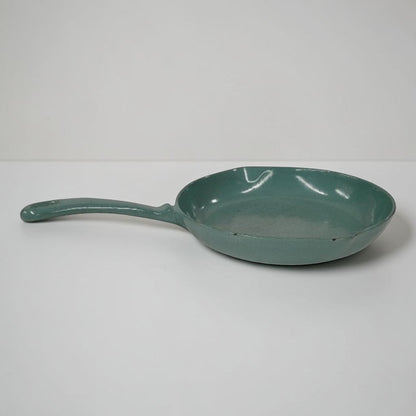 Antique Findlay Ironware No. 9 green enameled cast iron frying pan made in Carlisle Ontario.
