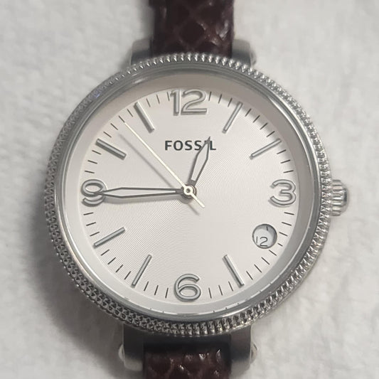 Fossil Women’s Watch ES3184 – Quartz Movement, Silver Dial, Date Display 34 MM