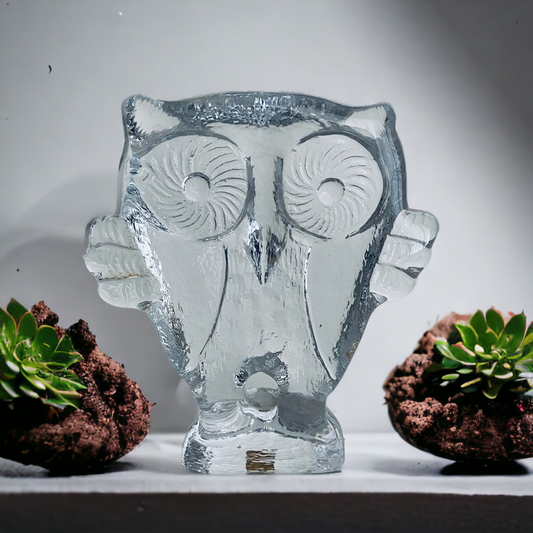 Vintage Boda Crystal Glass Owl Figure Sweden, Kosta Boda