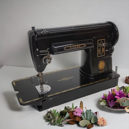 Singer Featherweight 301 Sewing Machine Quilt Makers Dream