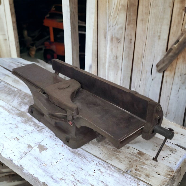 Cast Iron Benchtop Jointer