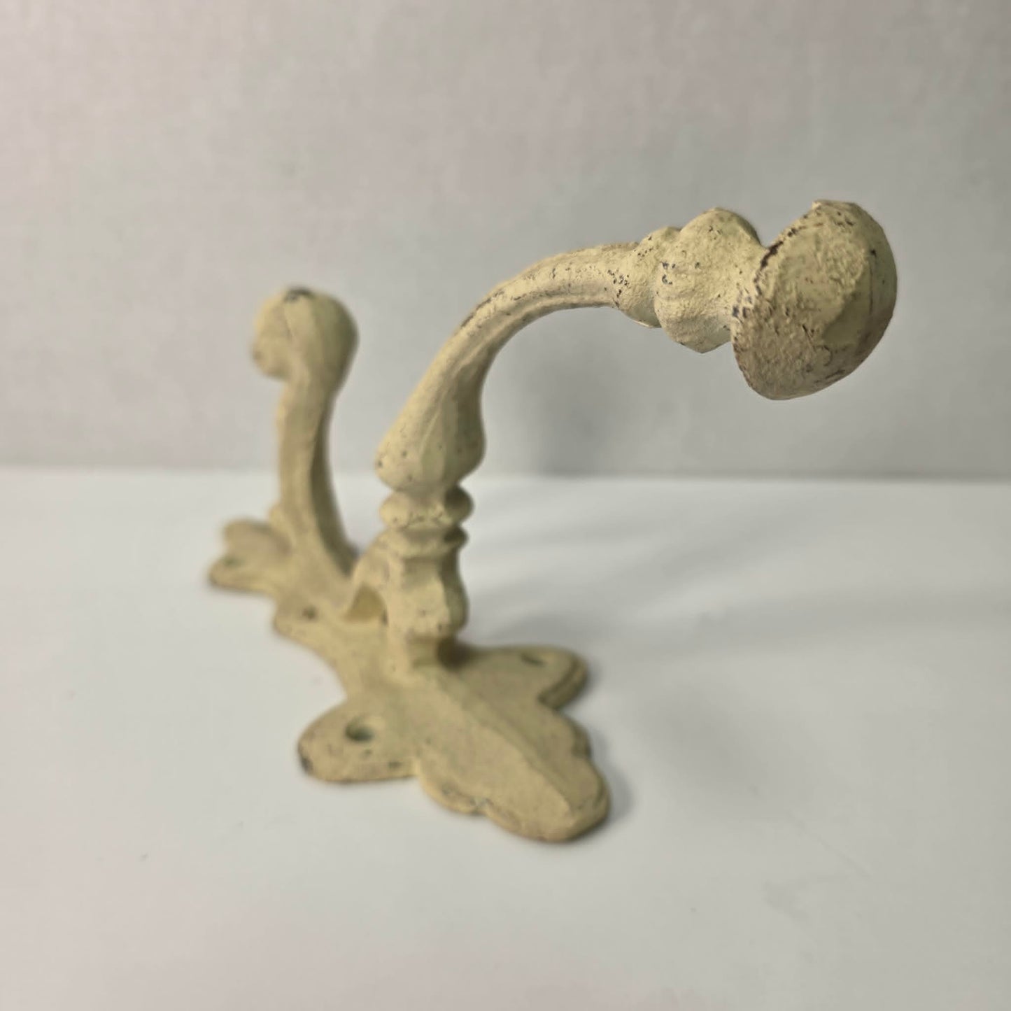 Heavy Duty Rustic Towel Robe Farmhouse Hook Antique Style