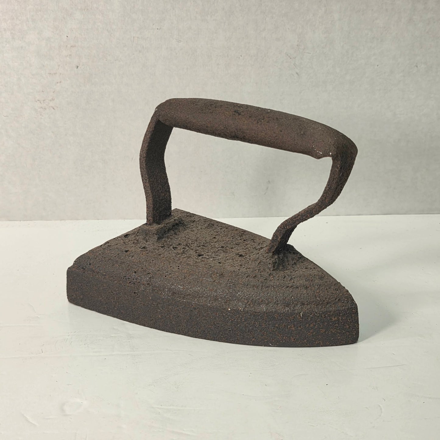 Primitive blacksmith-made clothes iron, early 1800s, authentic patina